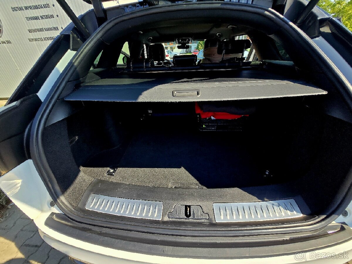 RANGE ROVER VELAR - PREDAJ AJ NA SPLÁTKY - 9