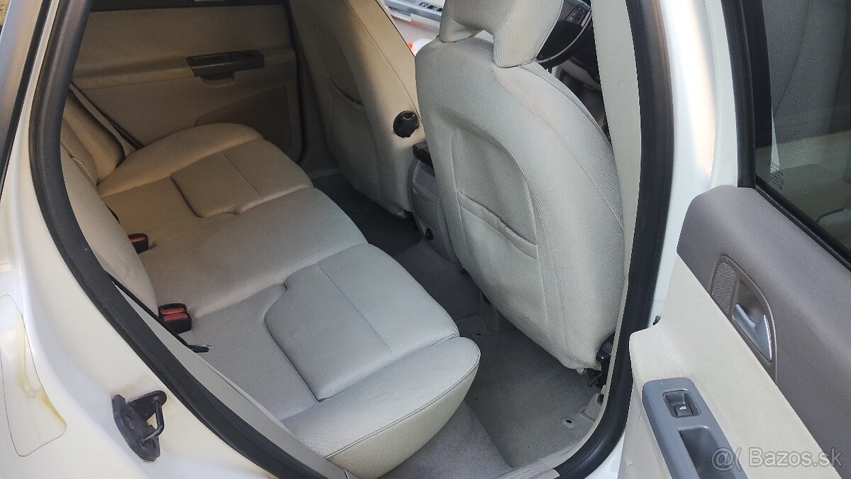 Predám Volvo V50 1,6 Tdi - 9
