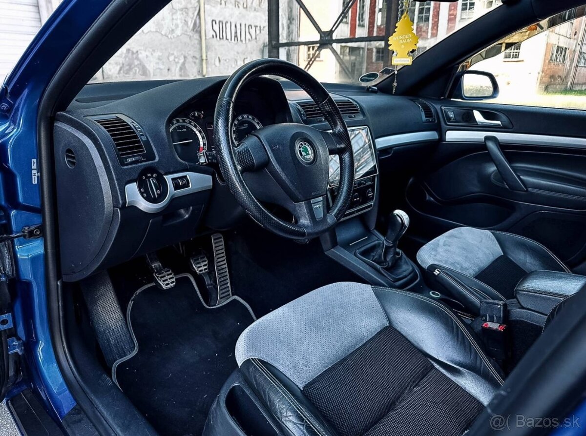 Škoda Octavia 2.0 TFSI RS 147 kW - 9