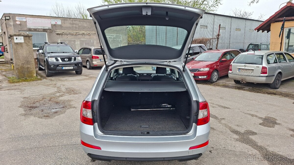 ŠKODA OCTAVIA COMBI 1.6 TDI.DSG - 9