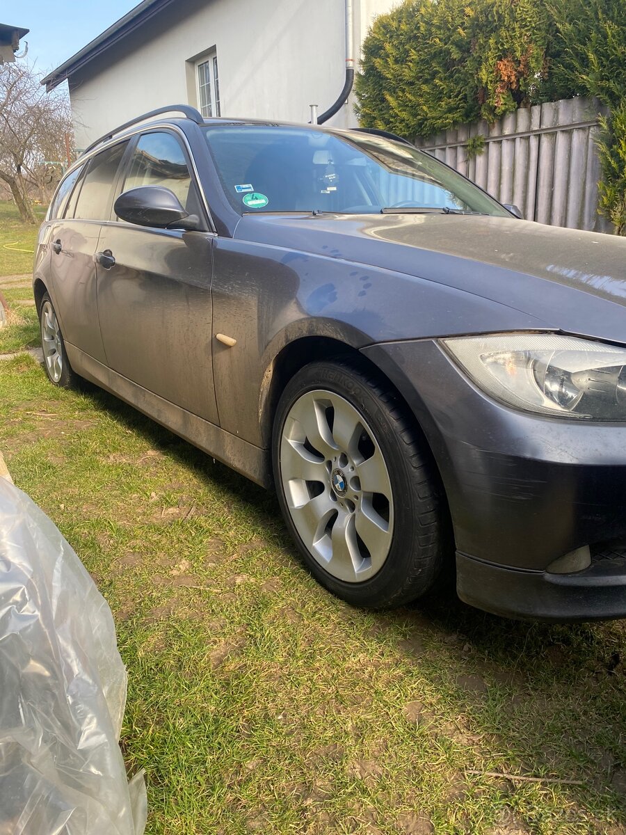 BMW E91 325i - 9