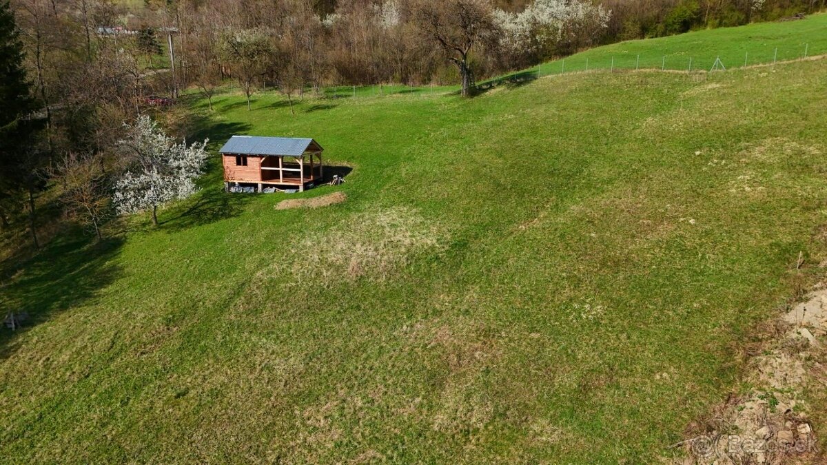 Rekreačný pozemok s dreveným altánkom - Horná Breznica - 9