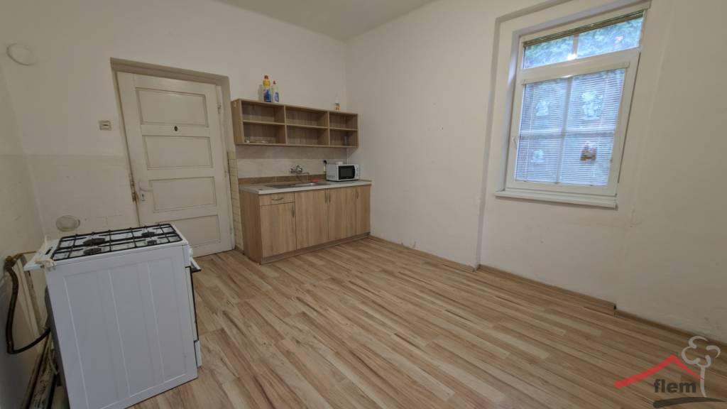 3-izbový rodinný dom na predaj vo Vrábľoch, pozemok 1094 m2 - 9