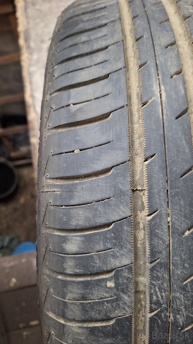 275/30 R20 - 9