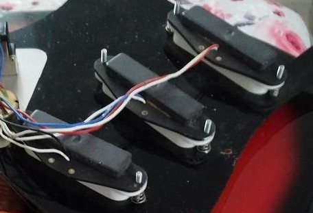Pickguard,snímače,poťáky,3-pol.switch, Greco,Maya 70 roky - 9