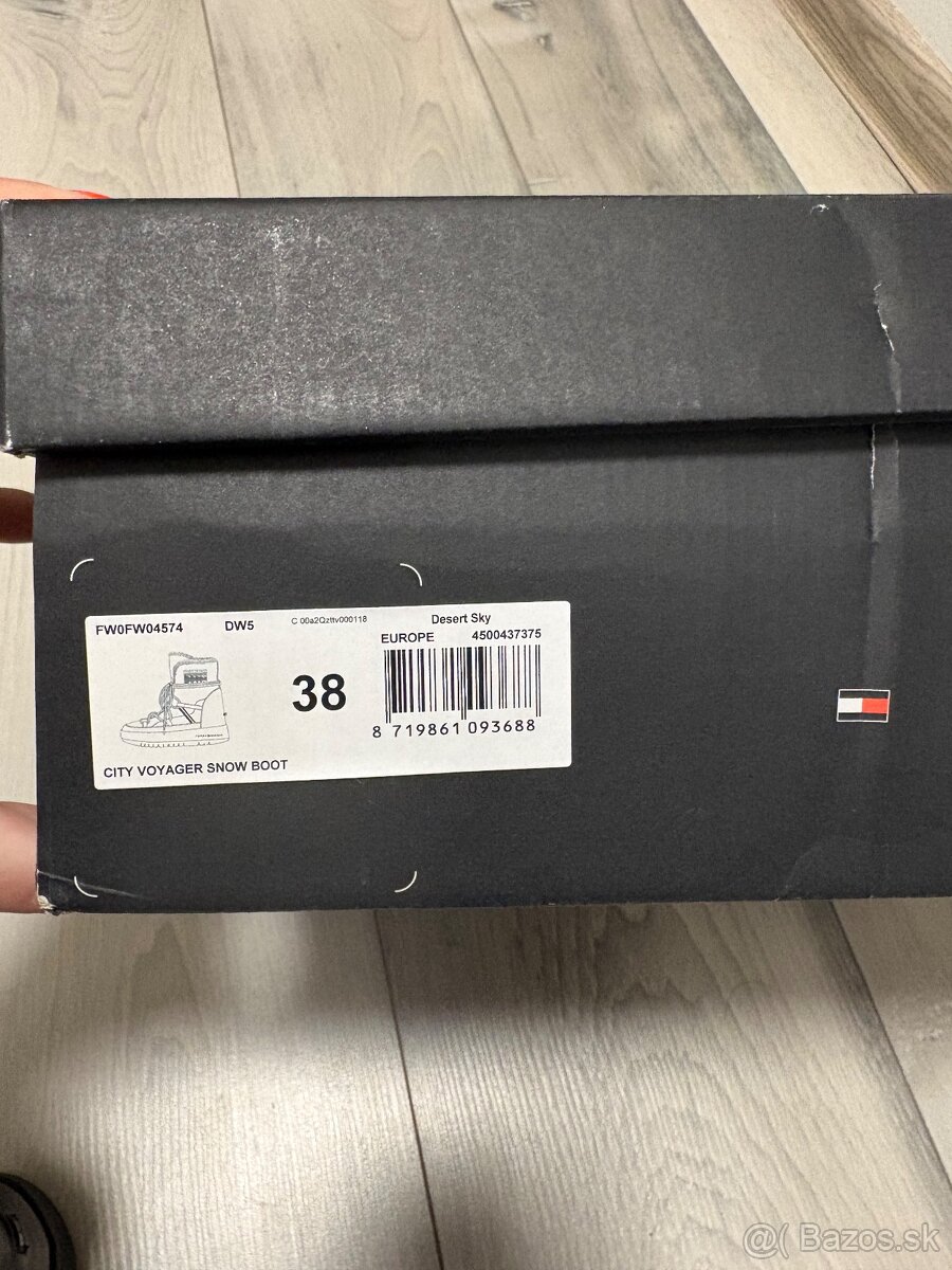 Snehule Tommy Hilfiger - 9