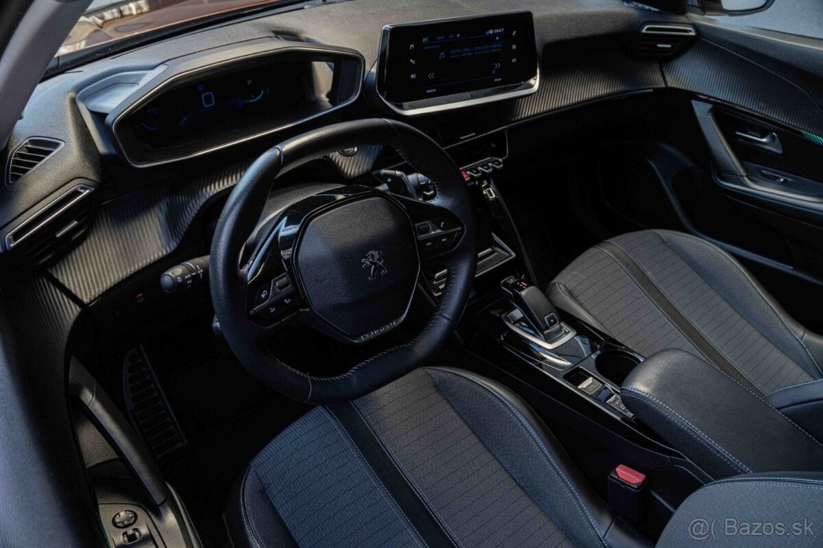 Peugeot 2008 1.2 PureTech 130 Allure Pack EAT8 - 9