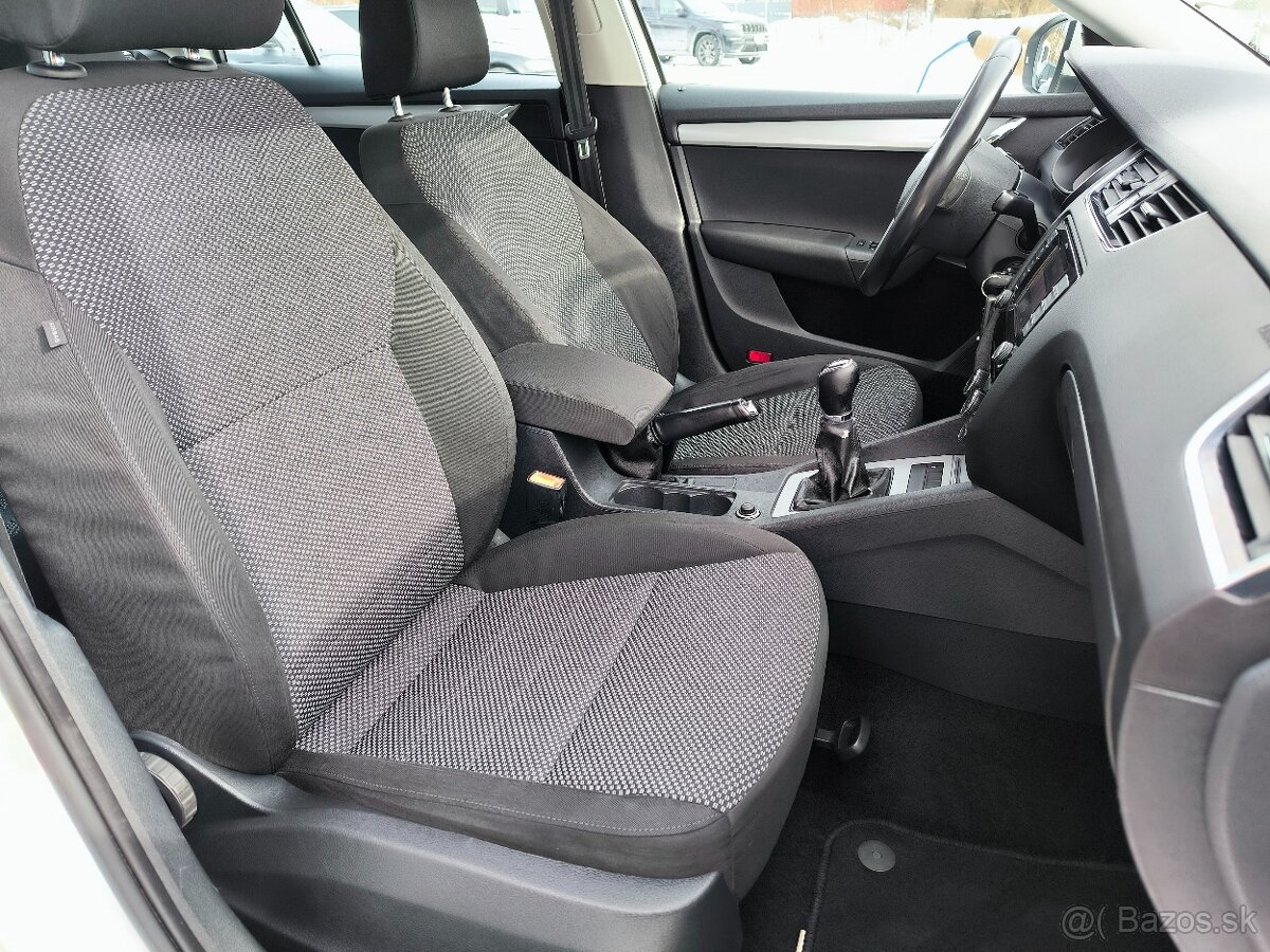 Škoda Octavia Combi 1.6TDI - 2013 - Ambition - 9
