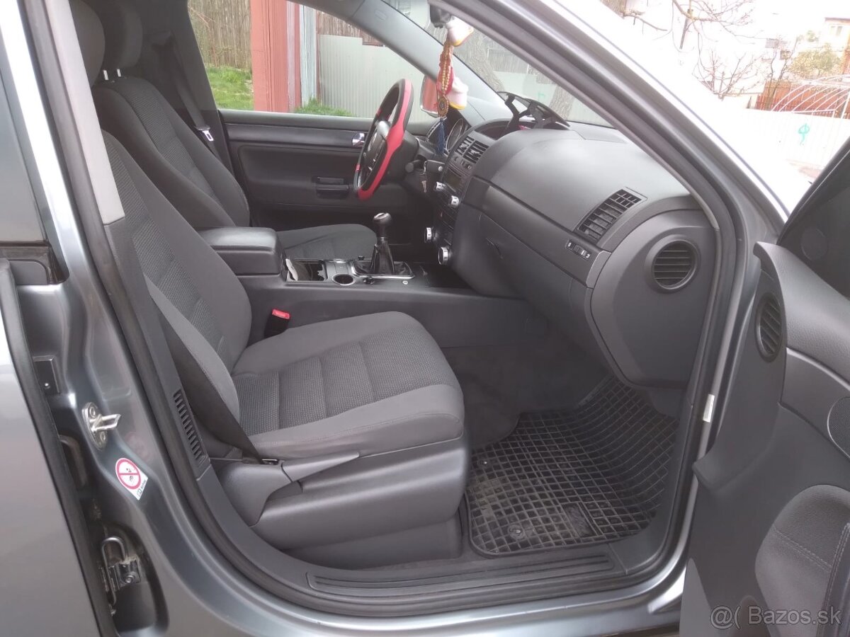 Volkswagen Touareg - 9