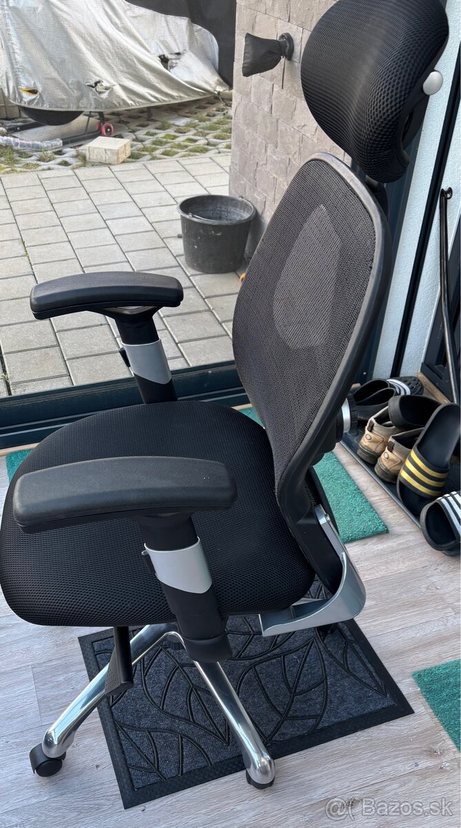 KANCELÁRSKA STOLIČKA / KRESLO - 9
