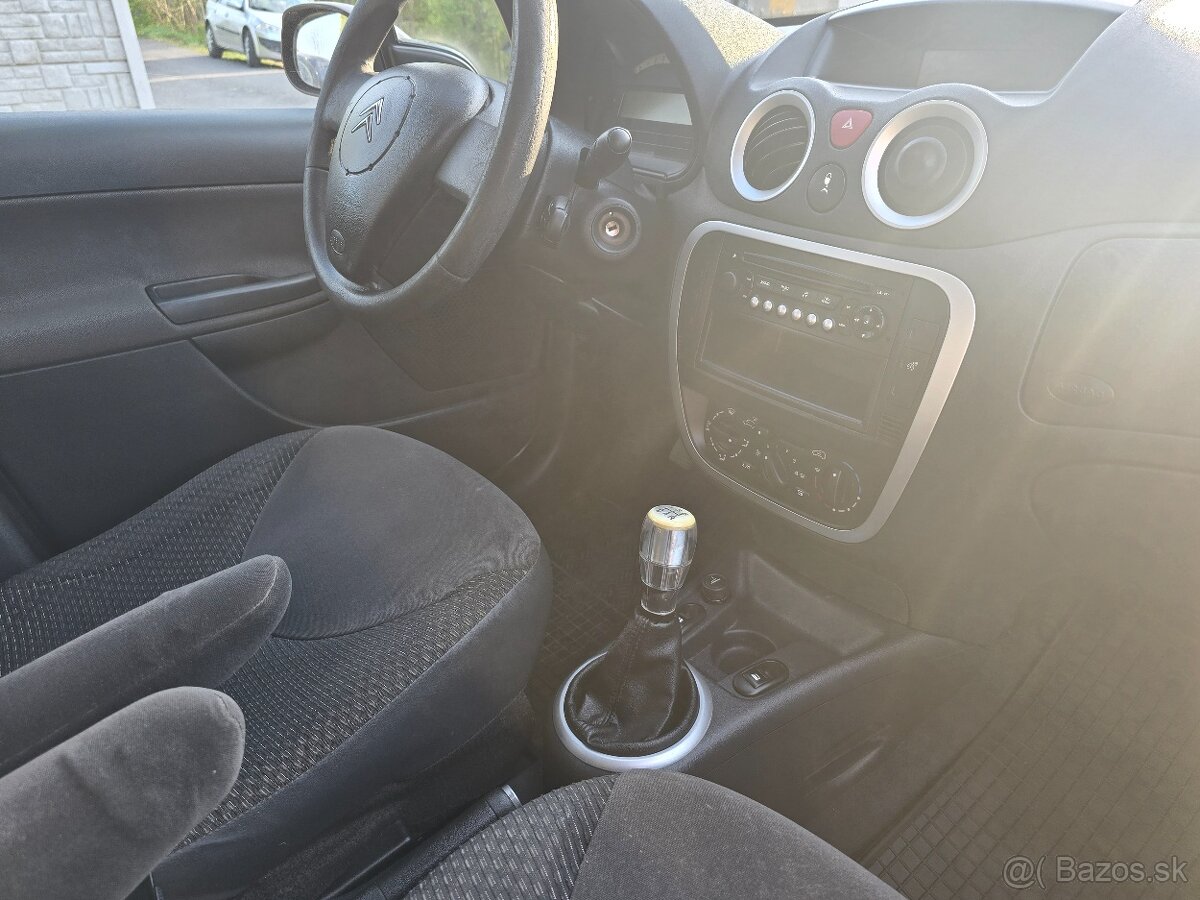 Predám Citroën C3 1.4 benzín r.v. 2010 - 9