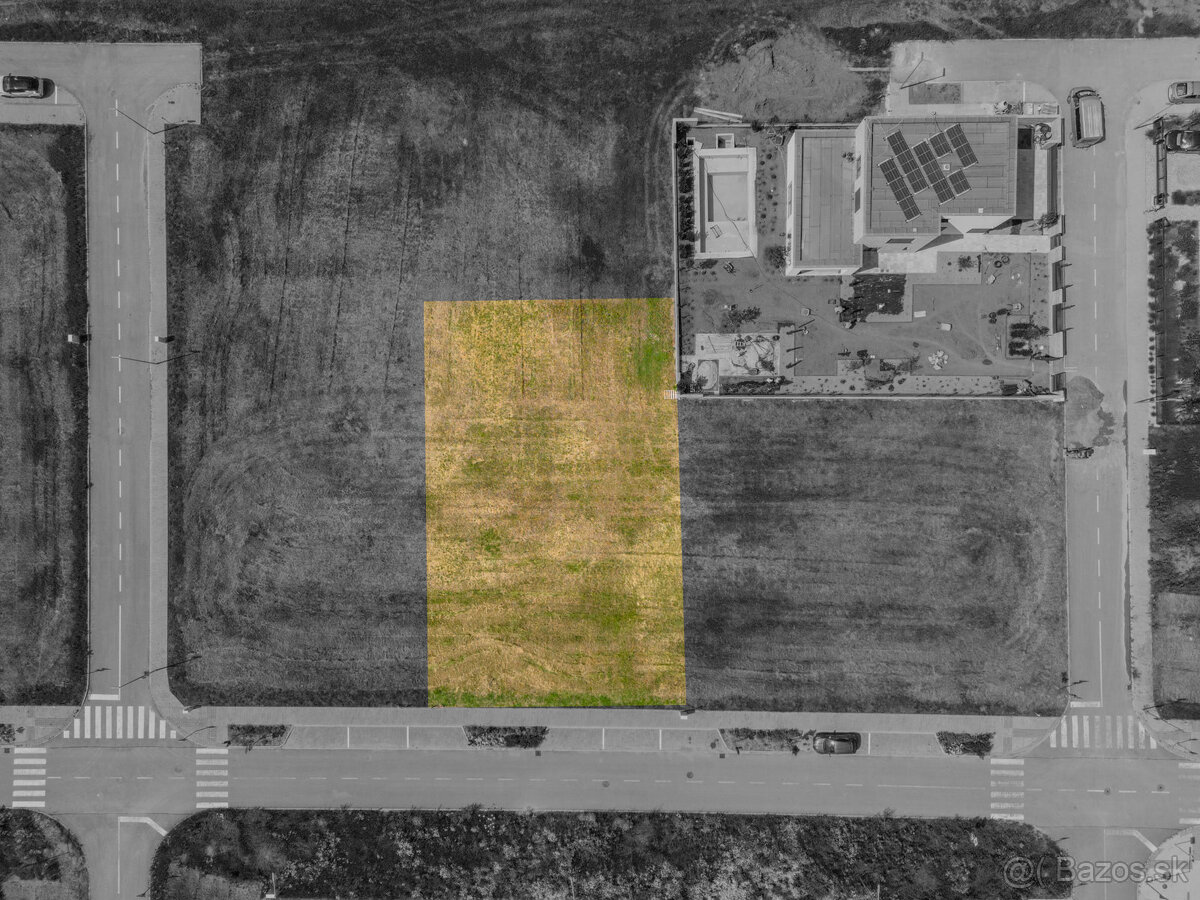 Na predaj nadštandardný stavebný pozemok vo vyhľadávanej lok - 9
