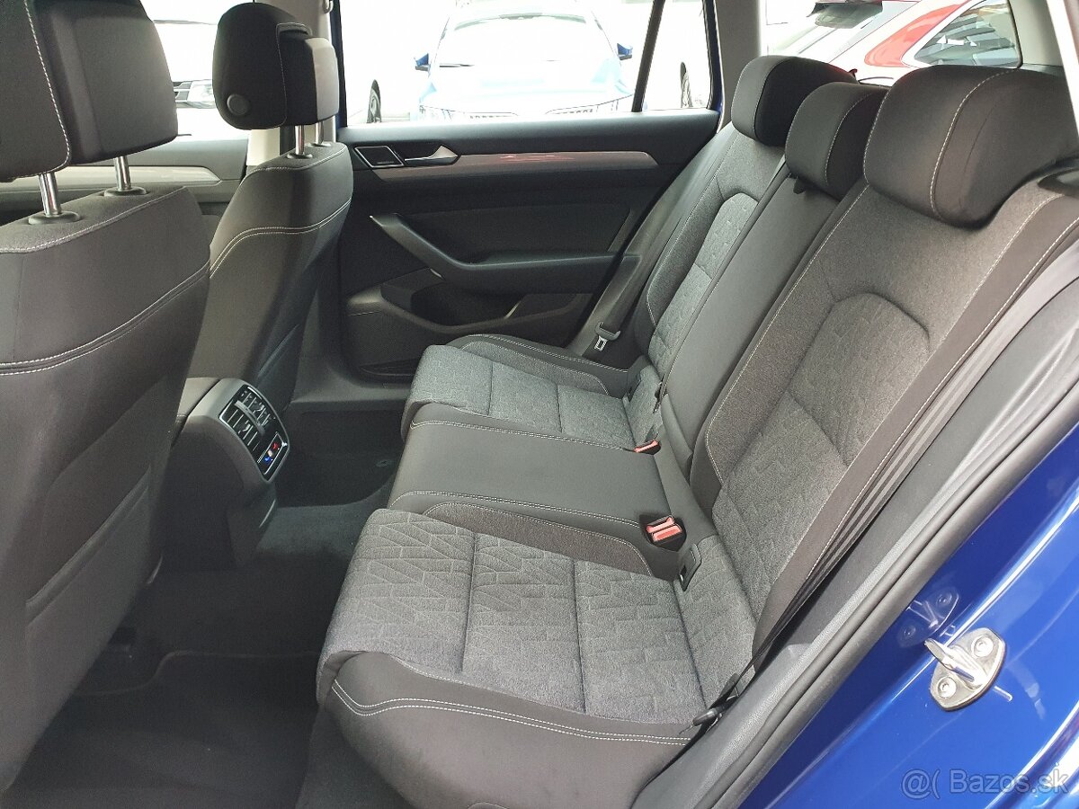 VW Passat B8 2.0 TDI 147kW 4x4 DSG R-Line - záruka Autodraft - 9