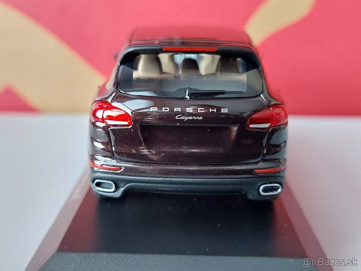 🟠 Predám model auta 1:43 Porsche Cayenne 2 Gen (2010) 🚗 - 9