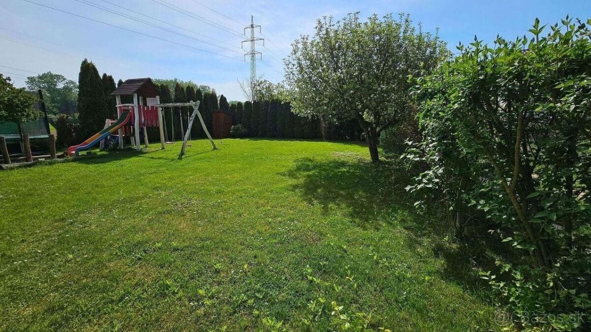 PREDAJ, Krásna záhradka s chatkou v Seredi, PRI HRÁDZI - 9