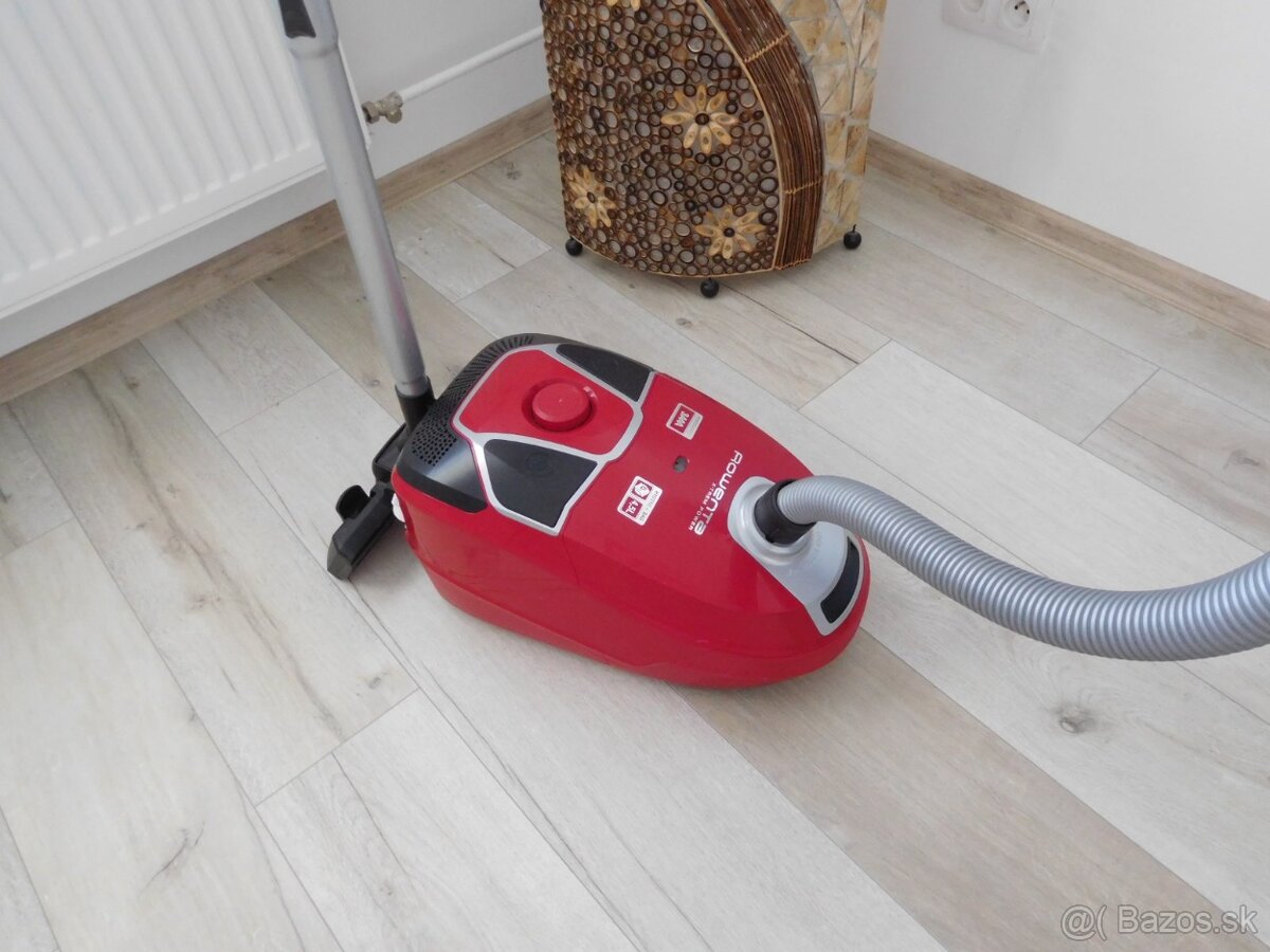 Vysávač ROWENTA -plne funkčný, - 9