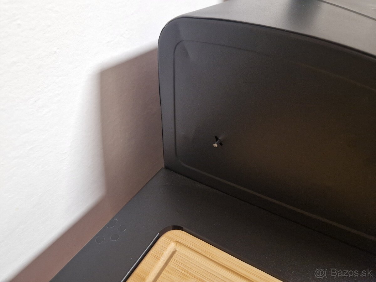 Klarstein Meat Machine gril na drevené uhlie - 9