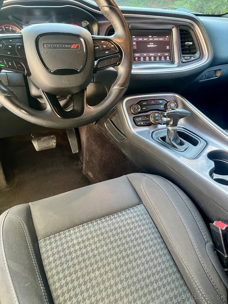 Dodge Challenger 2018 - 9
