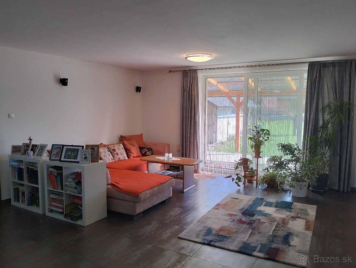 Na predaj 4-izbový bungalov v obci Ďanová, okres Martin - 9