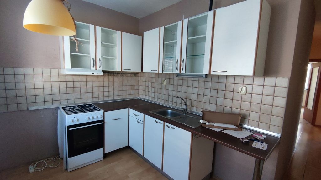 3 izbový byt Zvolen Zlatý Potok + garáž - 9