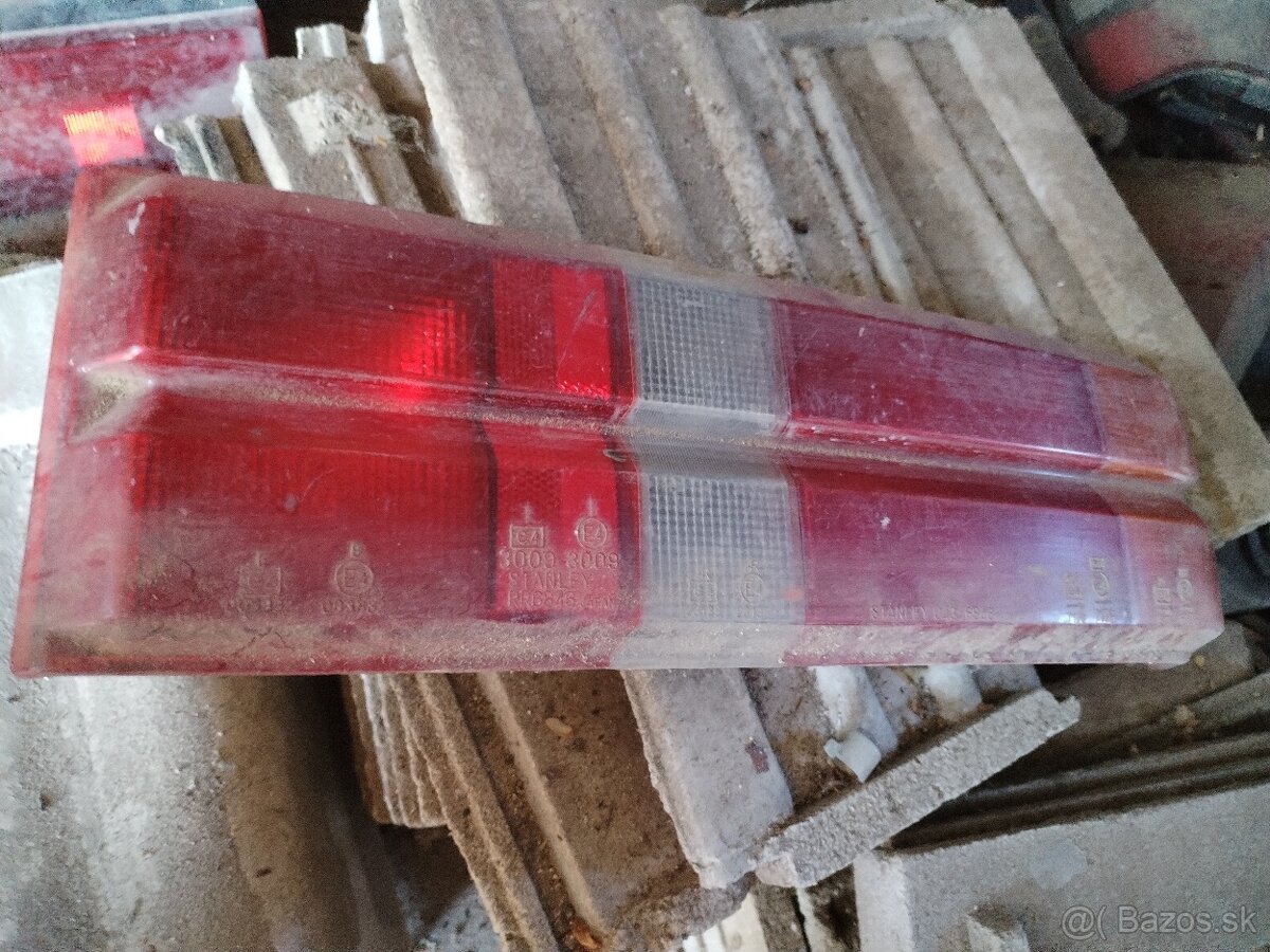 Rozne svetla predne aj zadne - 9