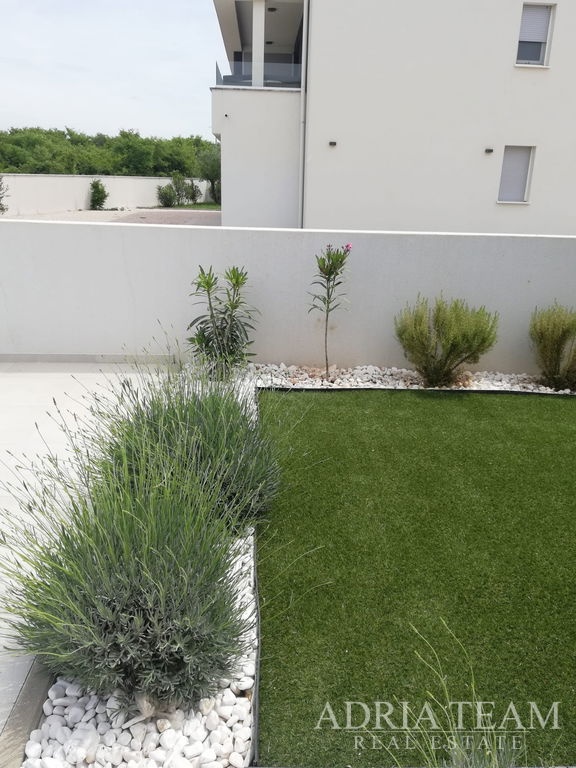 CHORVATSKO 🍁 JESENNÁ AKCIA REKREAČNÝ DOM S BAZÉNOM, 120 m - 9