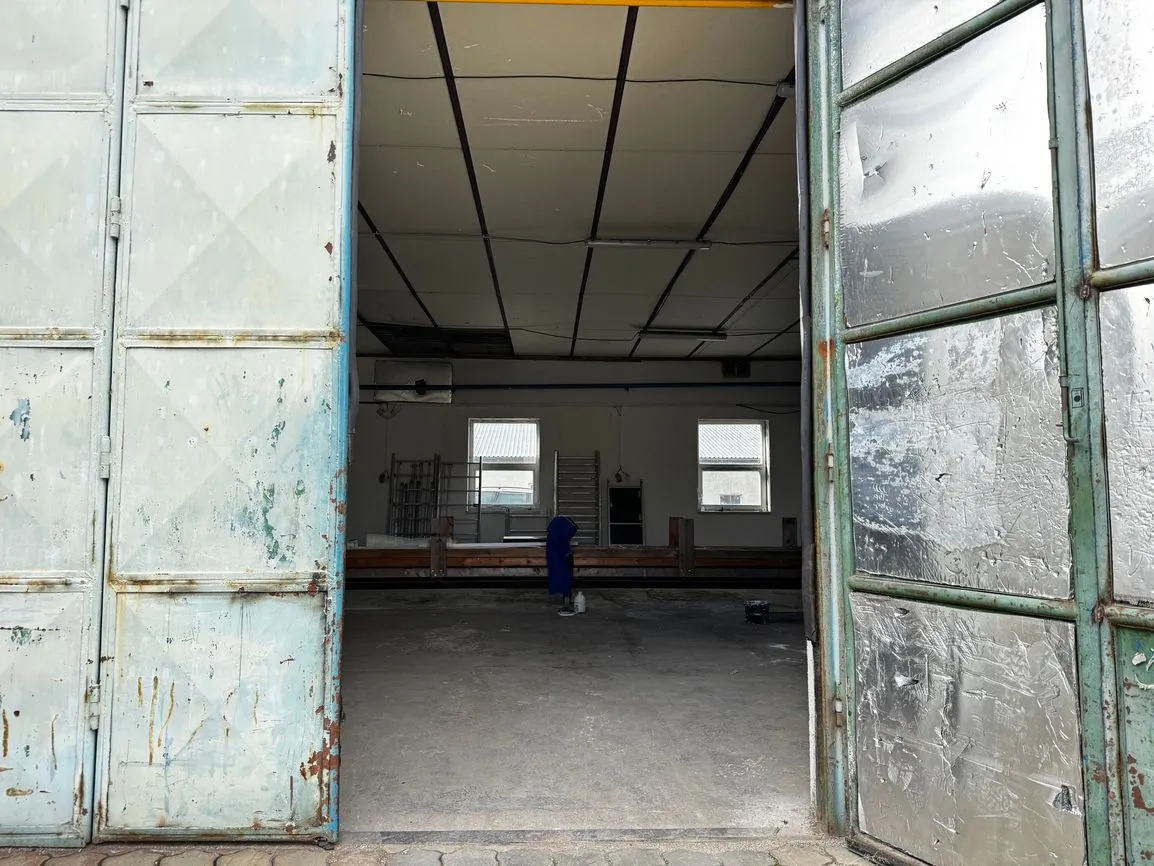 NA PRENÁJOM Skladové a výrobné haly v TOP priemyselnej loka - 9