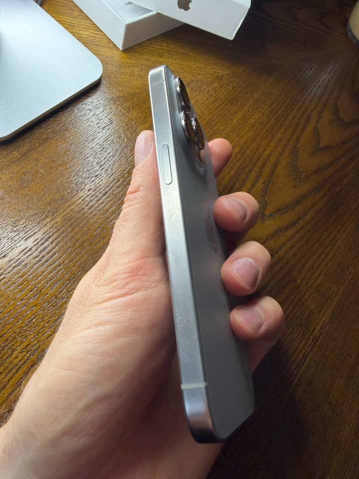 iPhone 15 Pro 128GB - 9