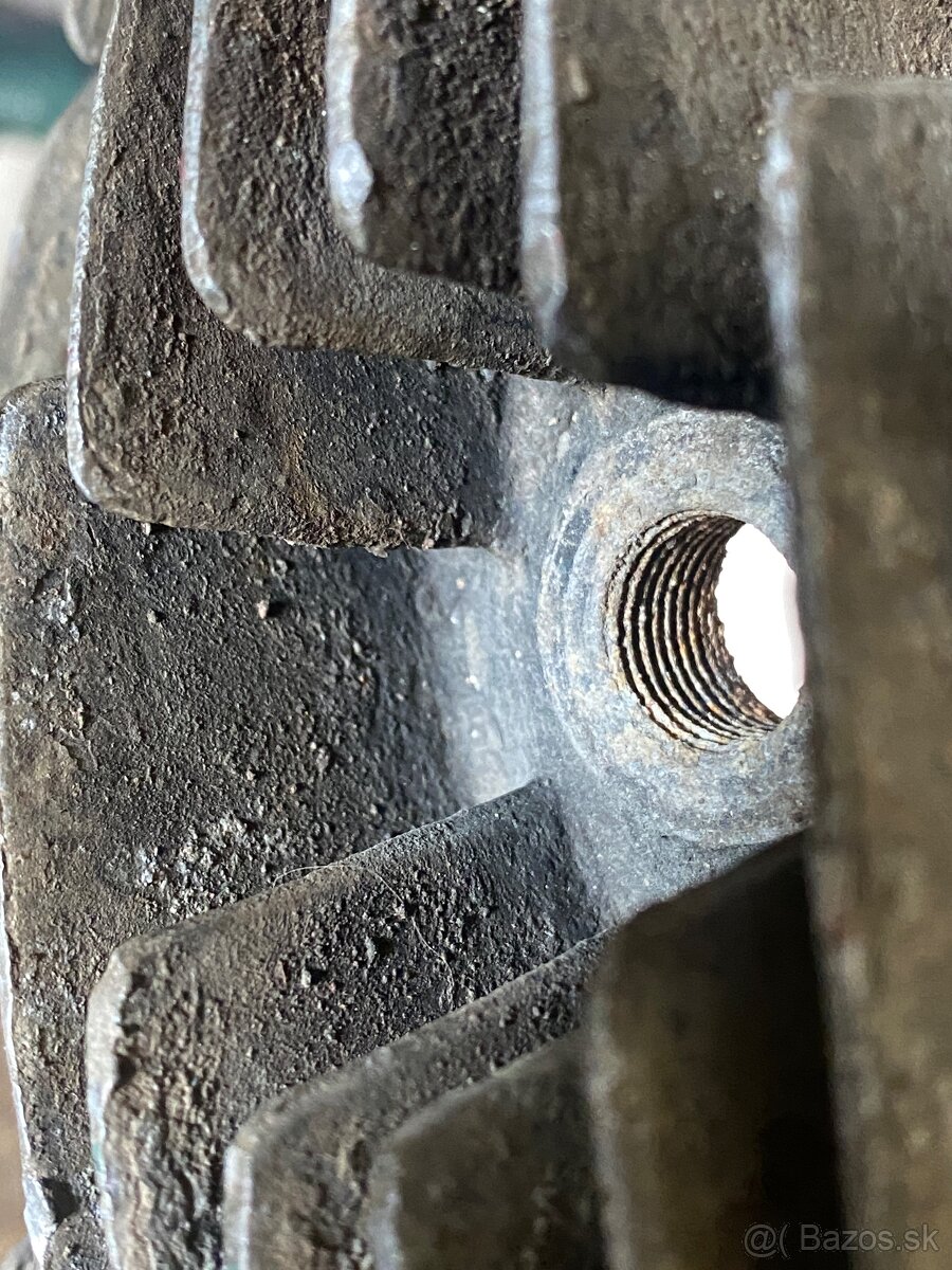 Hlava Jawa perak 250 - 9