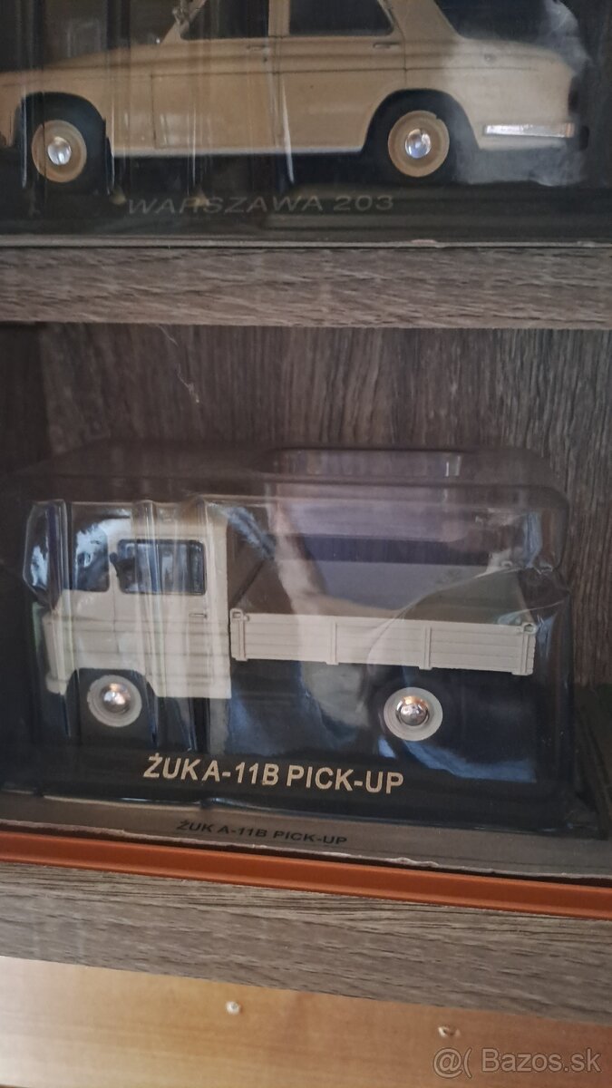 LEGENDARNE AUTOMOBILY MINULE ERY - 9