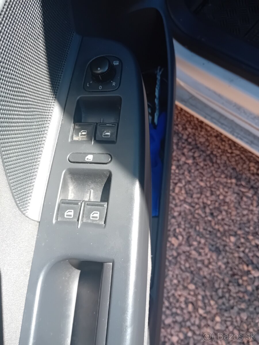 Predám VW Golf 5 - 9