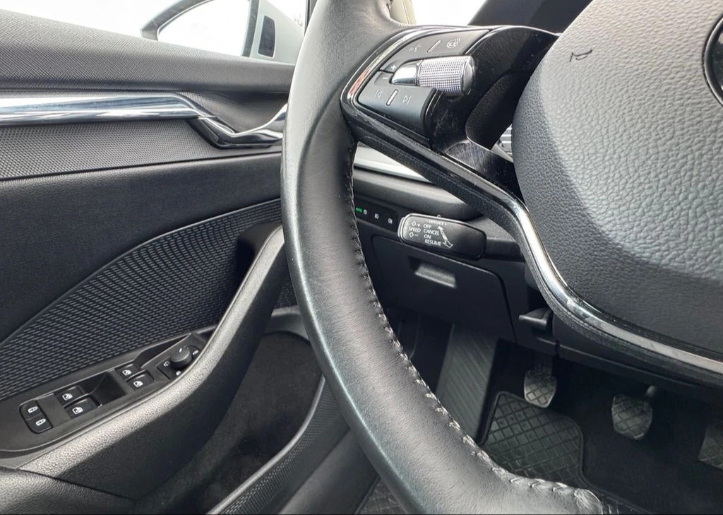 Škoda Octavia, 1.5TSI ČR DPH Style Plus - 9