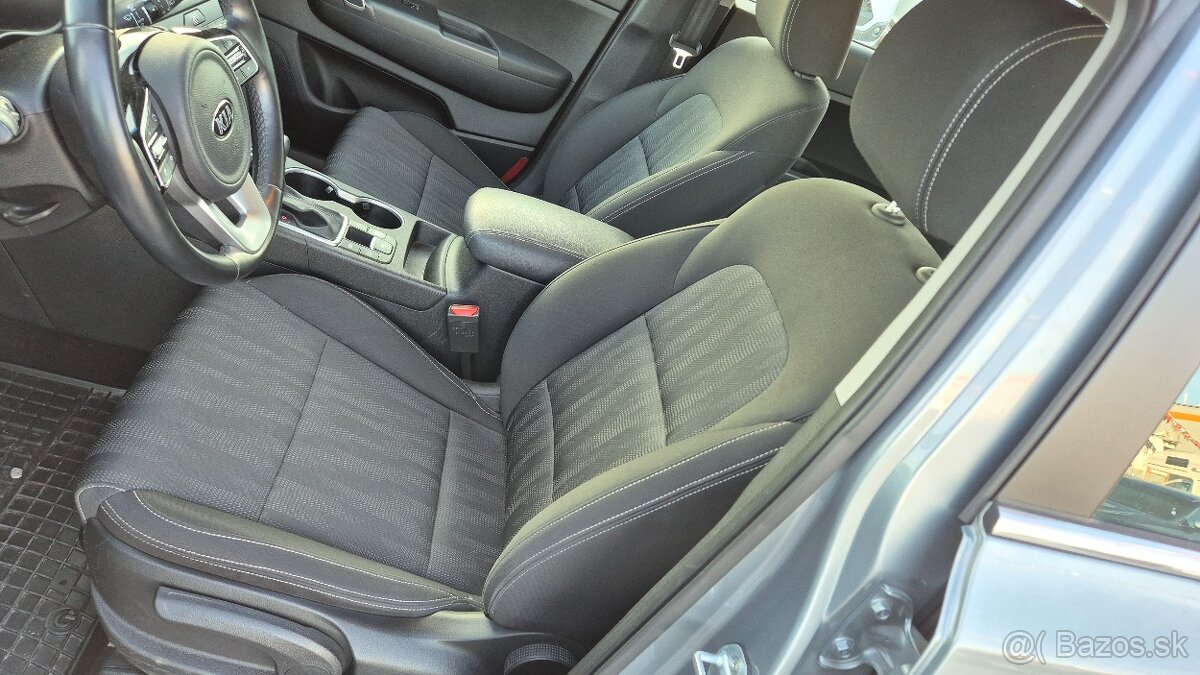 Kia Sportage 1.6 T-GDi Gold A/T SK 1 MAJITEL - 9