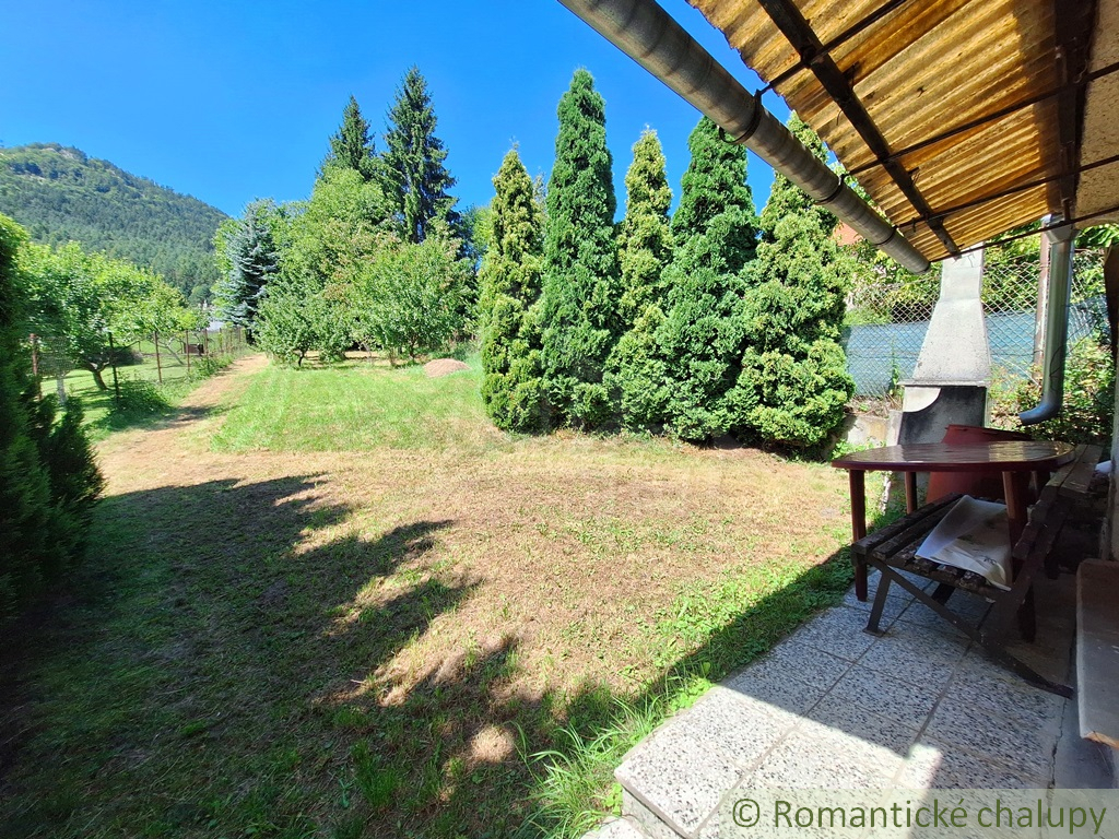 Dom v kúpeľnej obci Lúčky obklopenej Chočskými vrchmi - 9