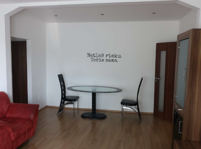 Zariadený 2i byt Zálužická Ružinov - ihneď k dispozícii - 9