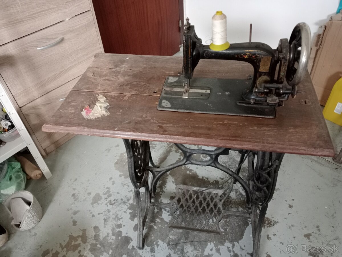 SINGER šijací stroj po renovácii - 9
