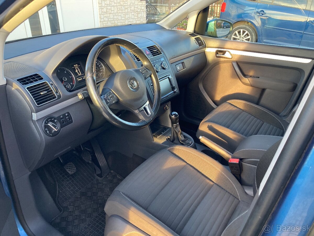 Volkswagen Touran diesel - 9