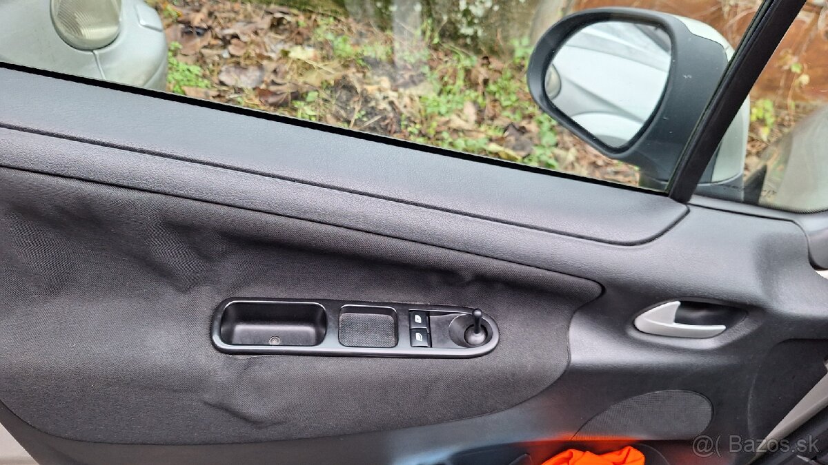 Peugeot 207 SW (kombi) - 9