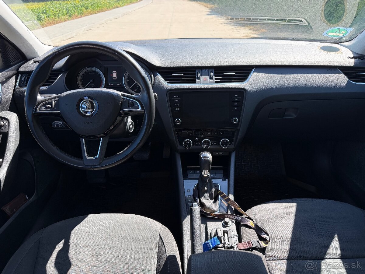 Škoda Octavia Combi 2.0 TDI DSG 110kw - 9