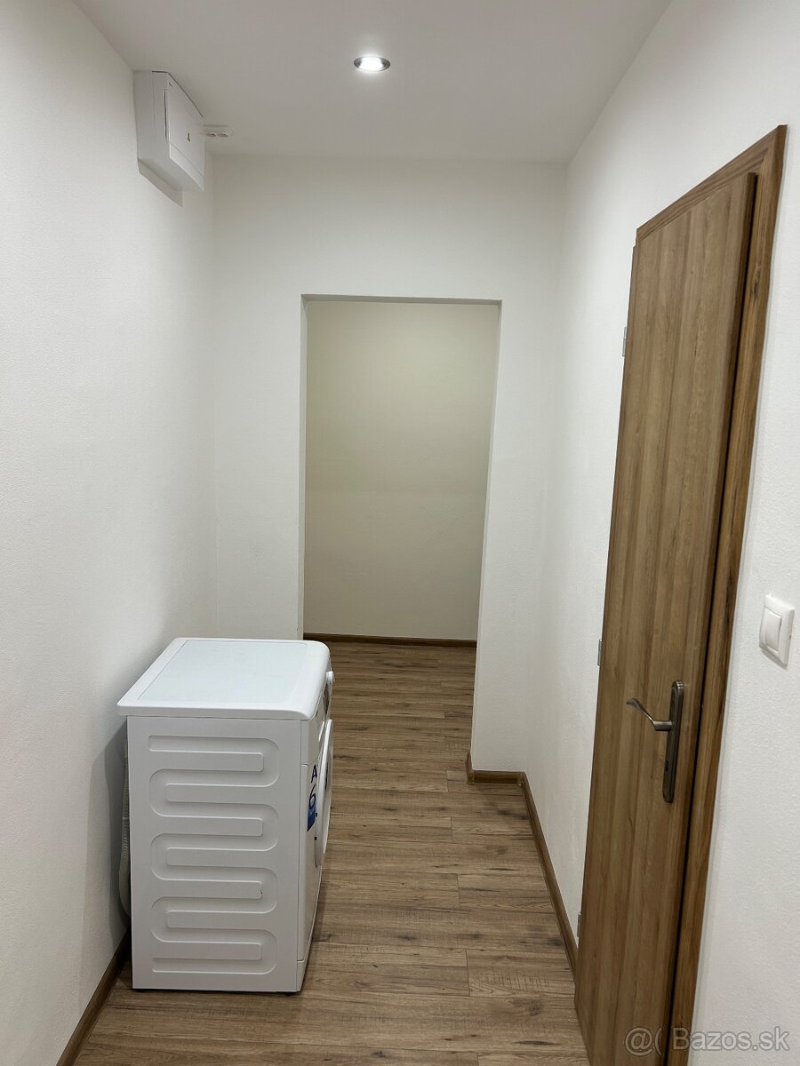 Predám zrekonštruovaný 1-izbový byt. - 9