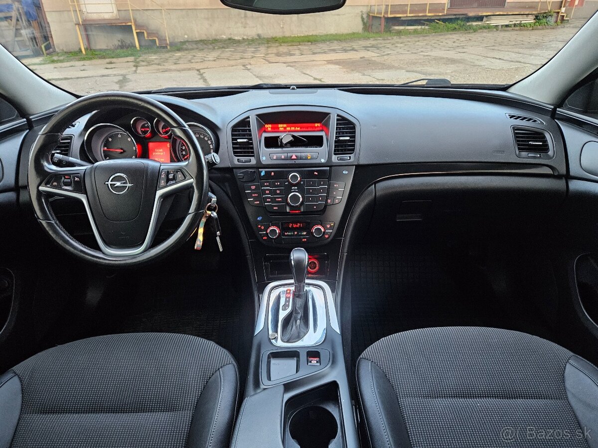 Opel Insignia 2.0CDTI 131PS SportsTourer Automat Combi EURO5 - 9