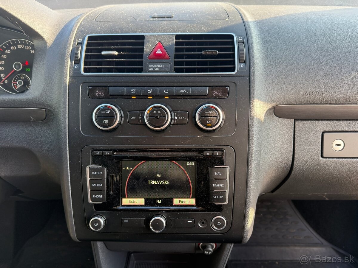 Predam VW touran 1.6 tdi dsg 2015 - 9