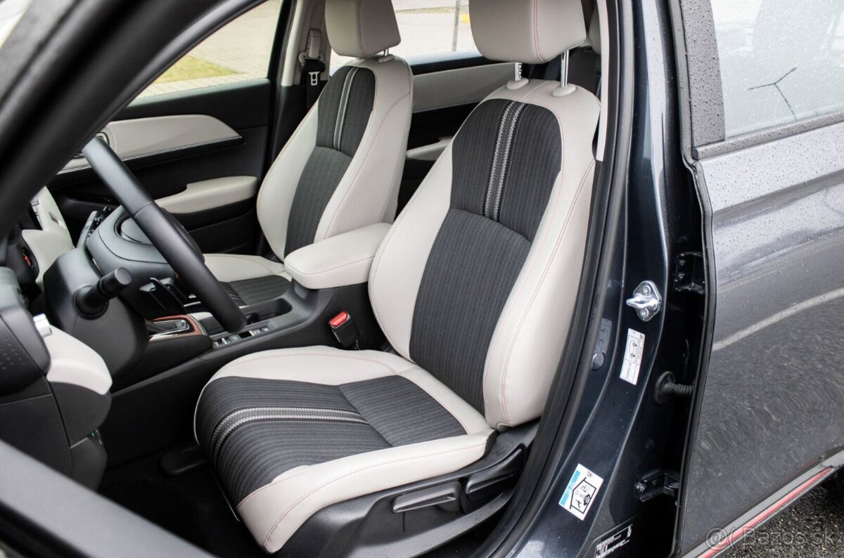 Honda HR-V E:HEV 1.5 i-MMD (2024) - 9