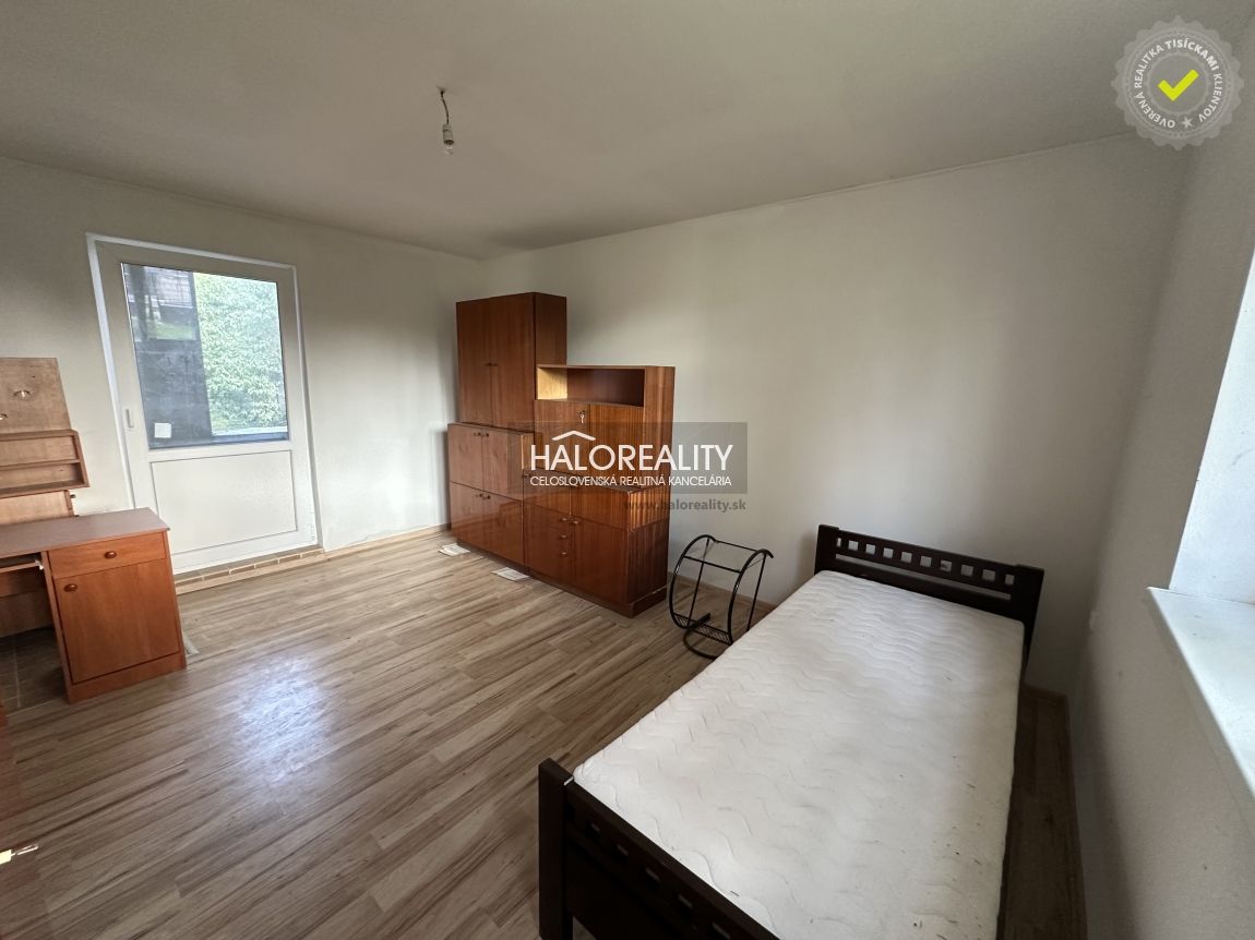 HALO reality - Predaj, rodinný dom Čata - 9