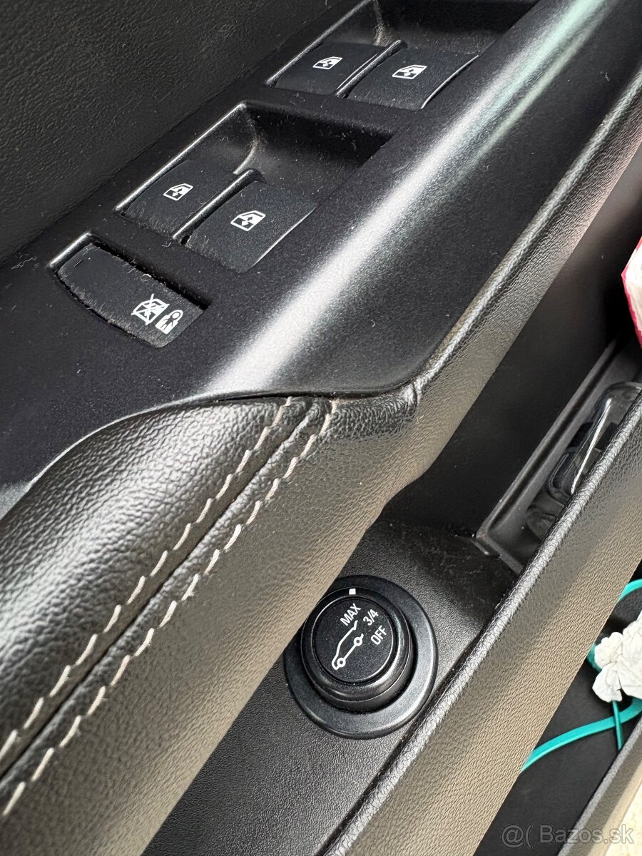 Cadillac SRX 3.6 V6 A/T - 9