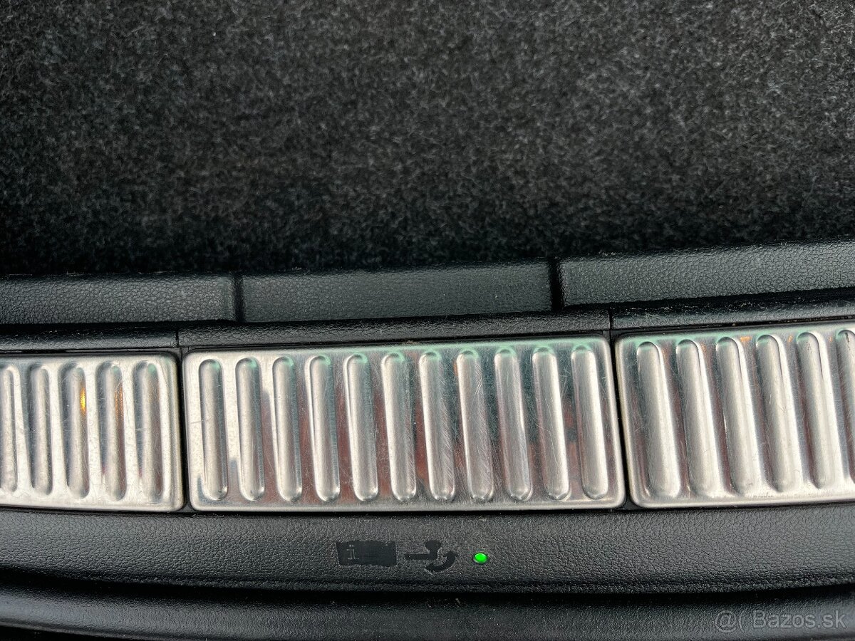 Škoda Superb 2.0 Tdi 110kw Style - 9