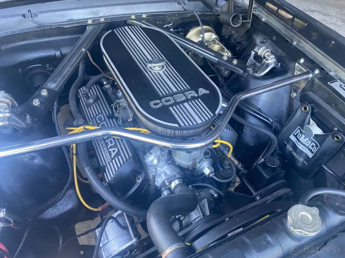 Ford Mustang Fastback A-Code z roku 1965 - 9