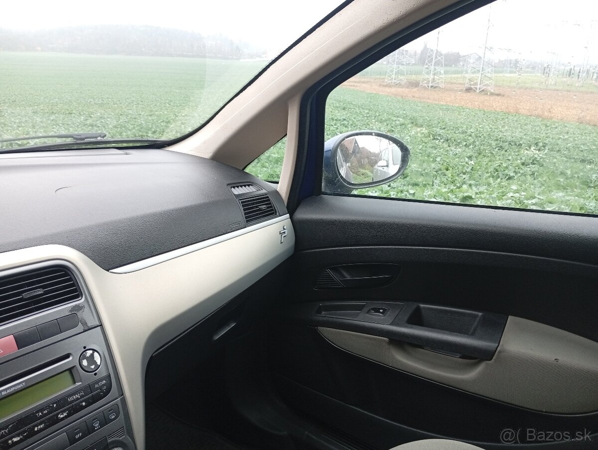 Predám Fiat Punto geande 1.4 benzín 57 kw - 9