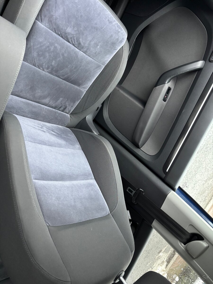 Volkswagen Touran 2.0tdi , 125kw - 9