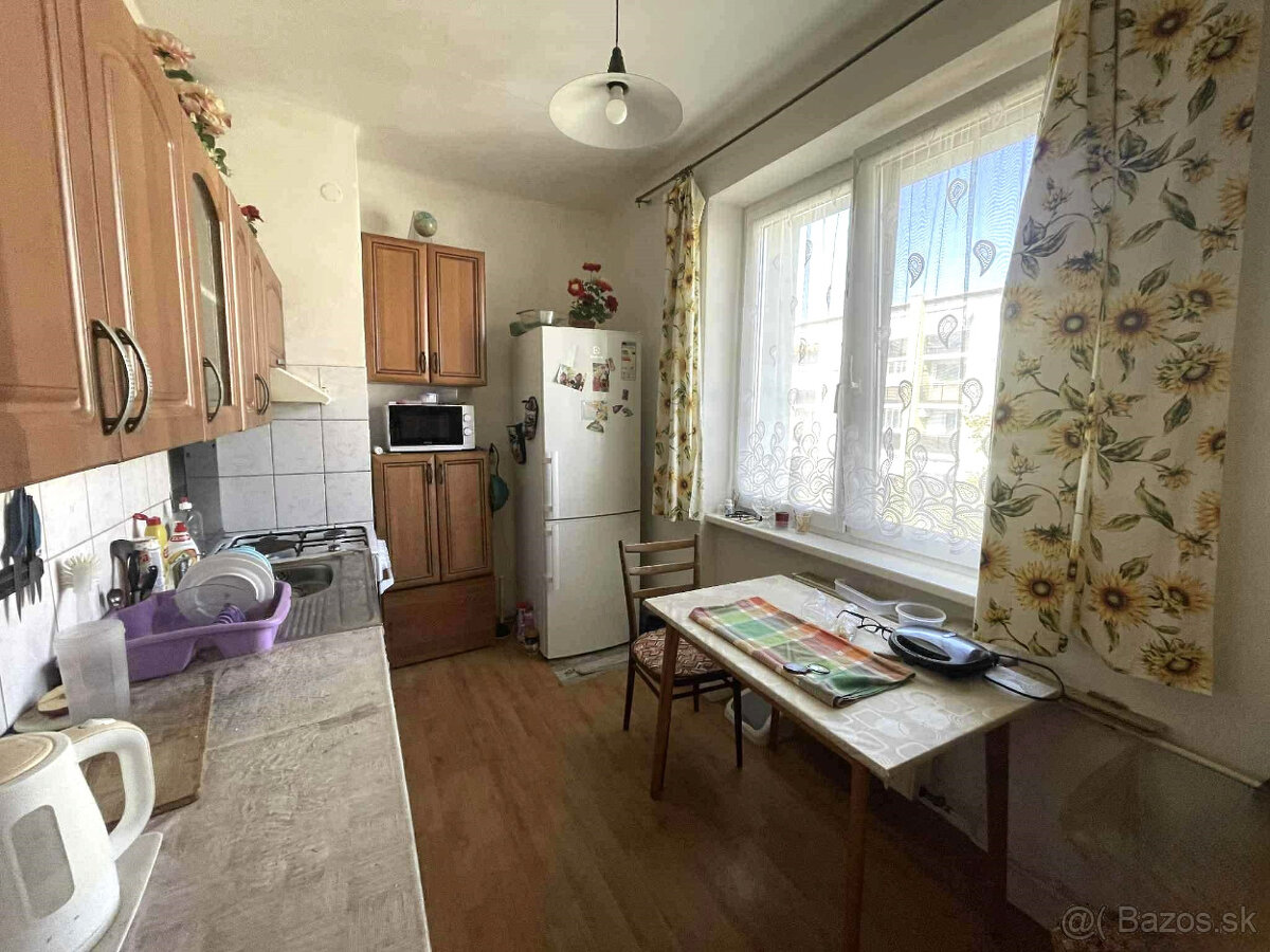 Predaj - 2- izbový byt v centre mesta Šaľa - 9